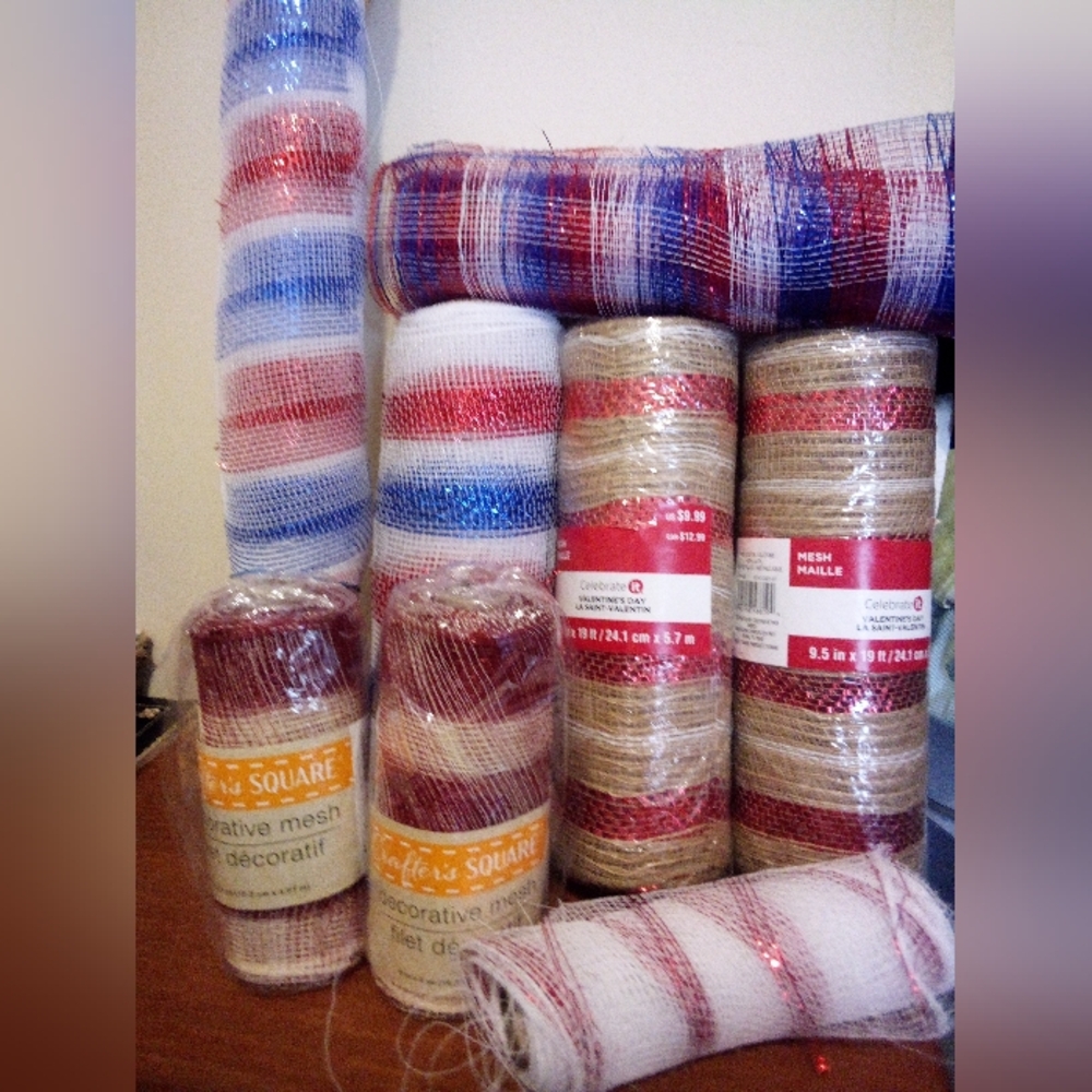 Lot Of Decorative Mesh Patriotic Wreaths Crafts